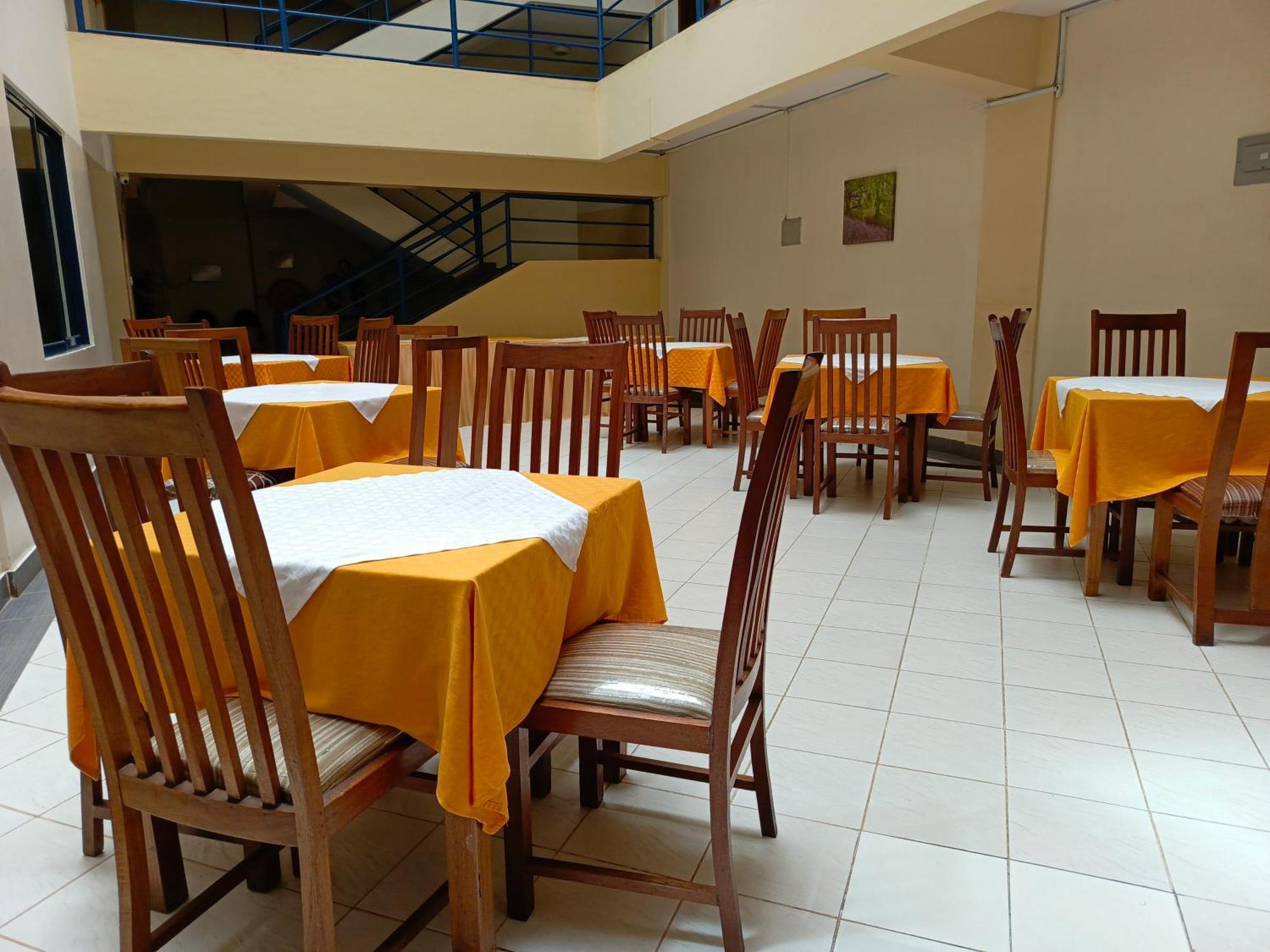 Meru Paramount Zewnętrze zdjęcie